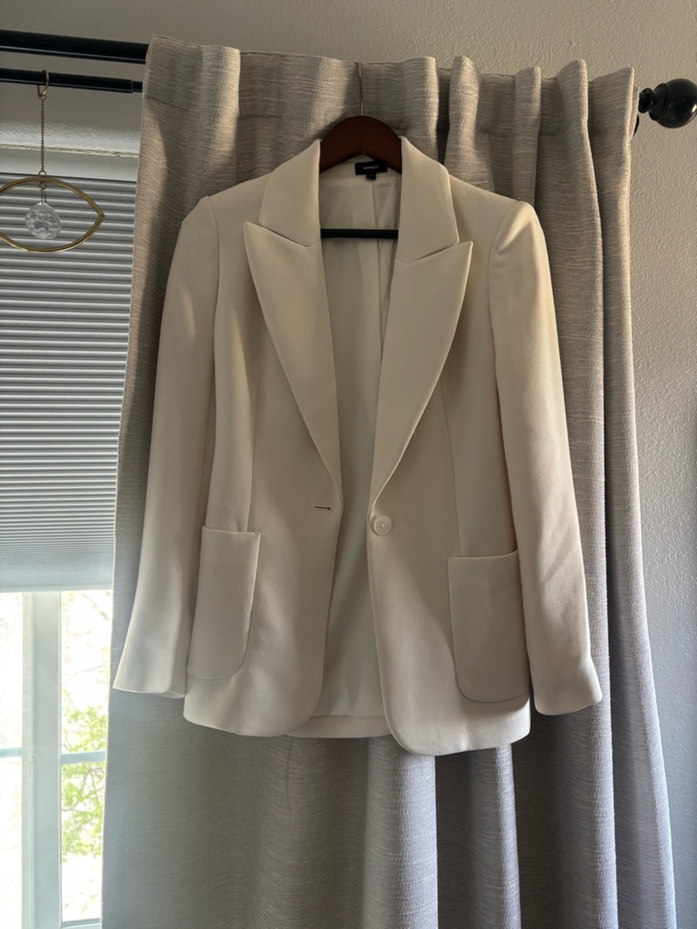 Express Cream Tailored Single-Button Blazer